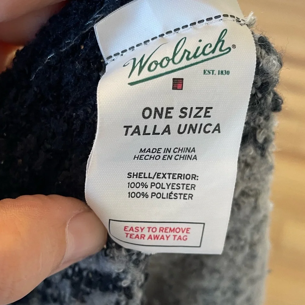 Woolrich Women's One Size Blanket Wrap Shawl Cape Poncho Black Gray Plaid